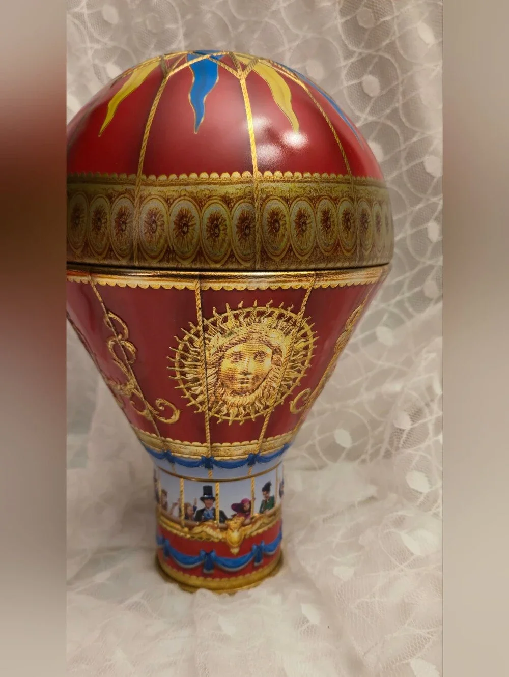 Tin Bank Churchills Victorian Hot Air Balloon Red Adrian Chesterman Made in UK